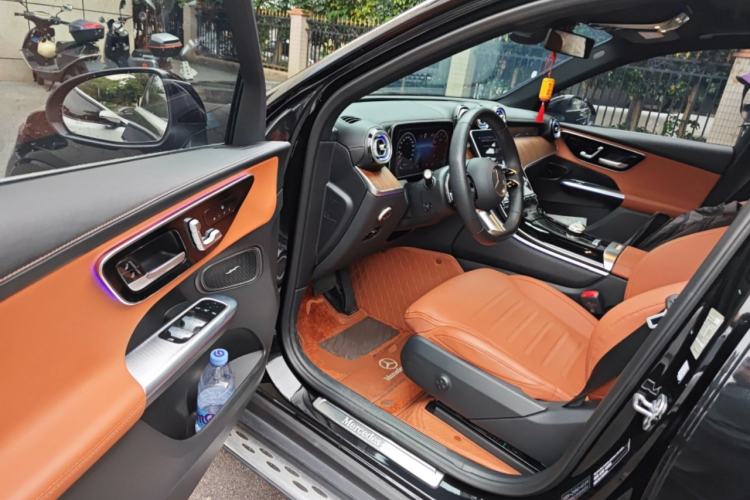 Used Mercedes-Benz GLC 2023 GLC 300 L 4MATIC Dynamic 7-Seater Driver Seat