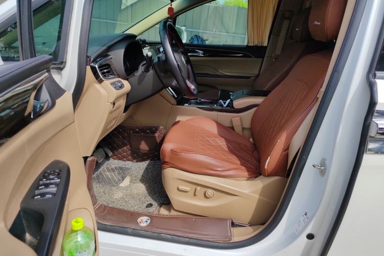 Used Buick GL8 2018 ES 28T Luxury Model China VI Standard Driver Seat