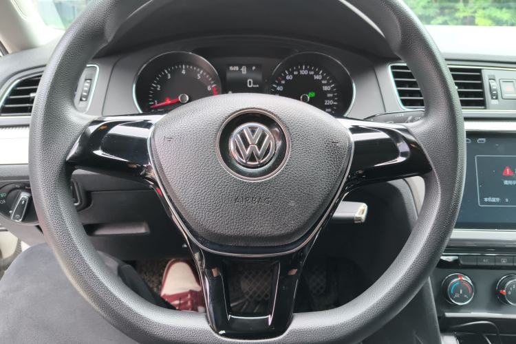 Used Volkswagen Lamando 2017 230TSI DSG Fashion Edition
