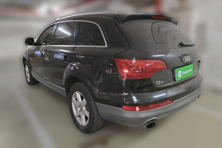 Used Audi Q7 
