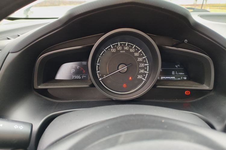 Used Mazda 3 Axela 2017 Sedan 1.5L Automatic Comfort Model Emission Standard China V