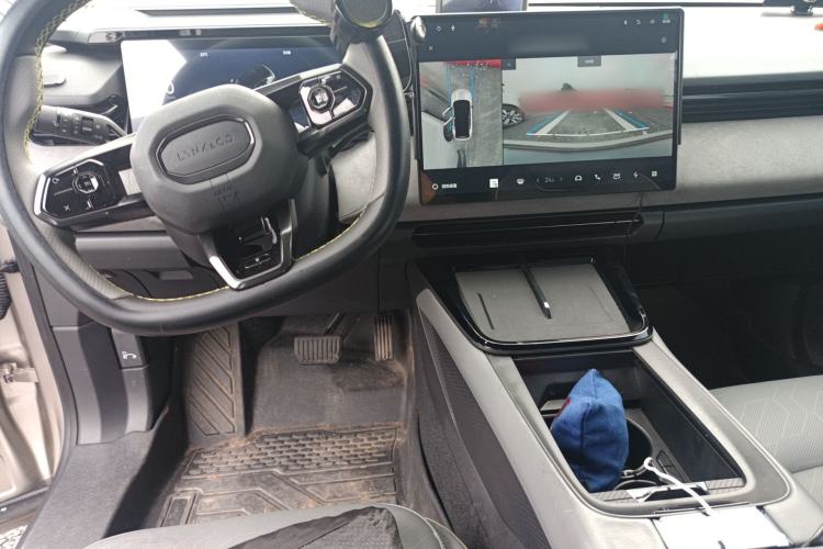 Used Lynk & Co 08 EM-P 2023 245km Ultra-Long Range Halo
