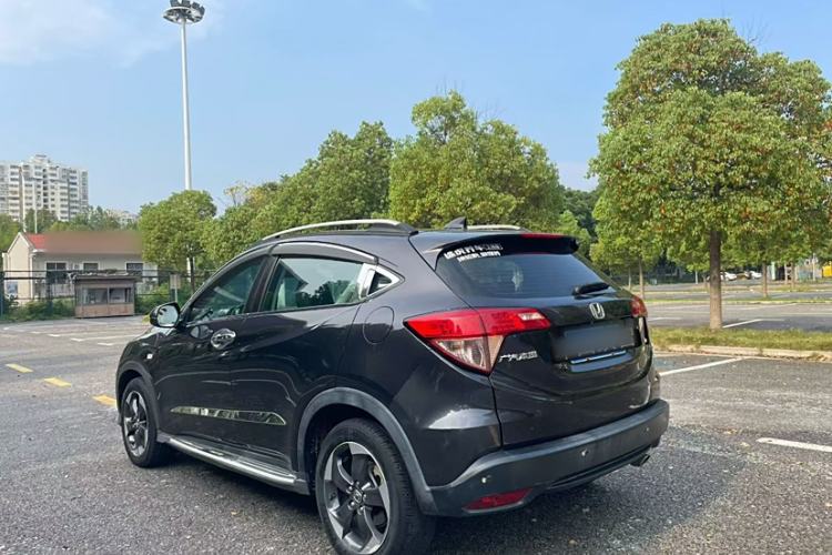 Used Honda Vezel 2016 1.8L CVT Front-Wheel Drive Pioneer Edition
