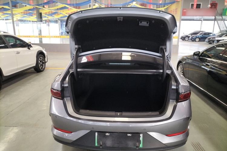 Used BYD Qin PLUS 2025 DM-i Smart Drive 55KM Leading Model
