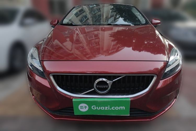 Used Volvo V40 2018 T3 Zhiyi Edition
