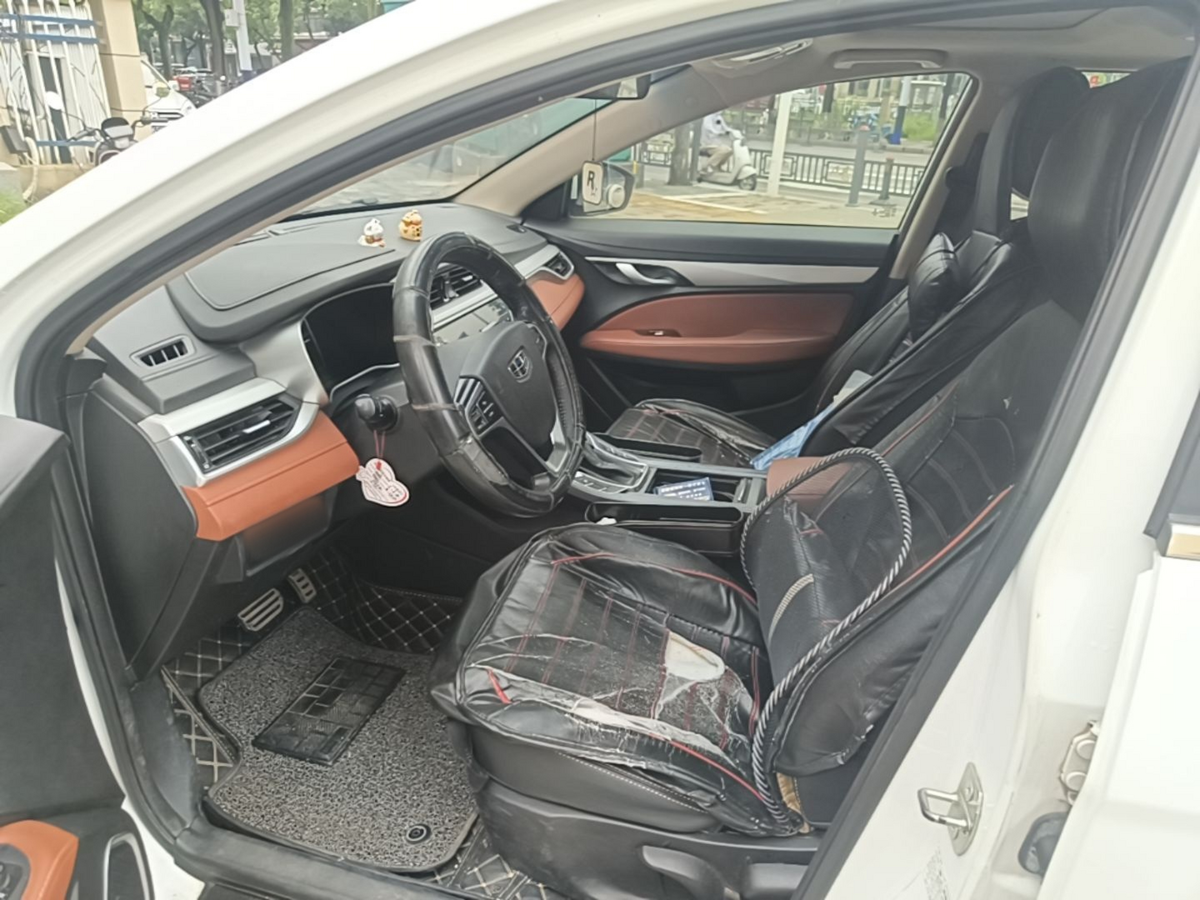 Interior delantero