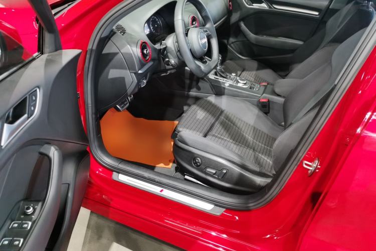 Used Audi A3 2020 Limousine 35 TFSI Sporty Version China VI Driver Seat