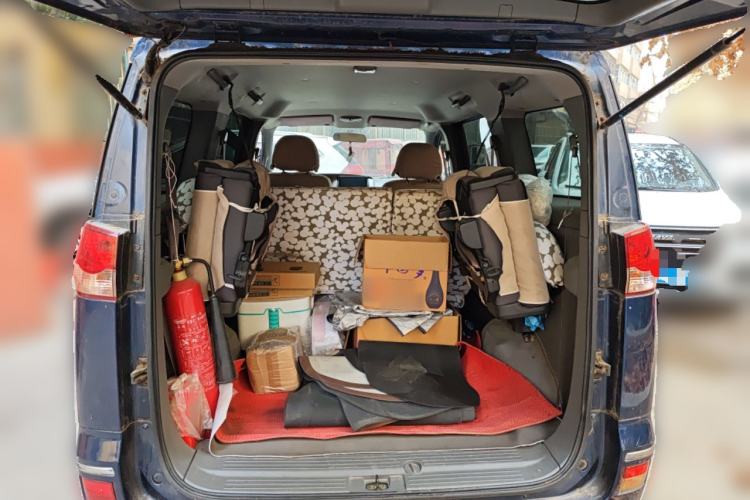 Used Dongfeng Shuaike 2011 1.6L Manual Comfort 7-Seater