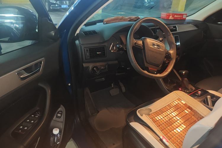 Used Qoros 5 2017 1.6T Automatic Prestige Model
