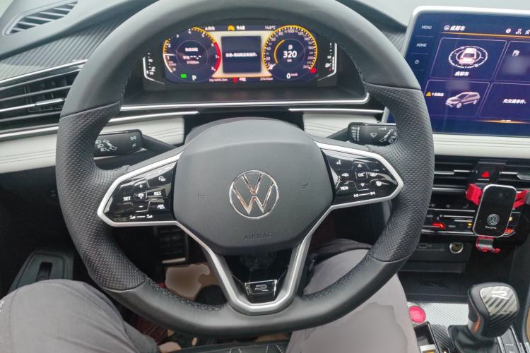 Used Volkswagen Tiguan L 2023 Restyled 330TSI Automatic Two-Wheel Drive R-Line Enhanced Comfort Version
