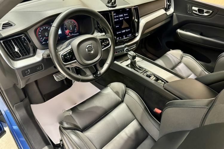 Used Volvo XC60 2021 T5 4x4 Smart & Advanced Sport Edition