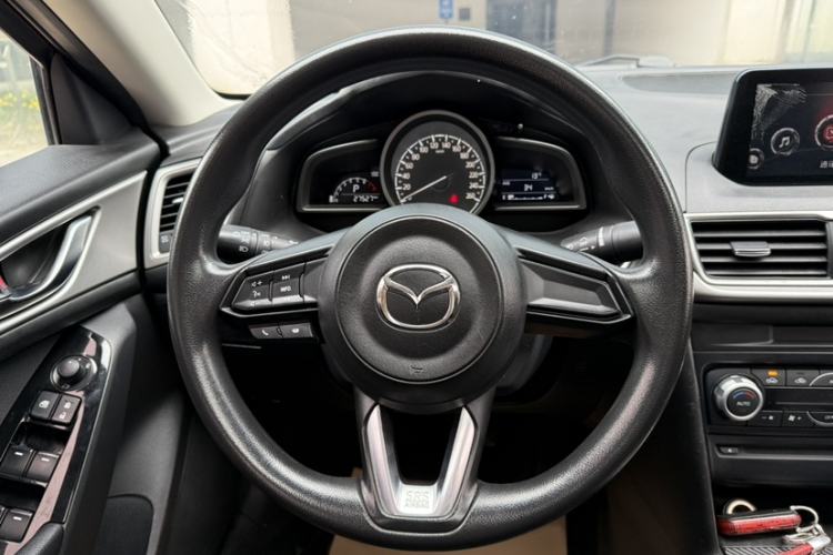 Used Mazda Mazda 3 Axela 2017 Sedan 1.5L Automatic Luxury Model Emission Standard China V
