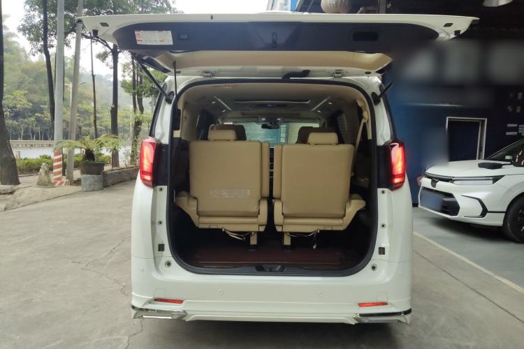 Used Toyota Alphard 2015 3.5L Luxury Edition