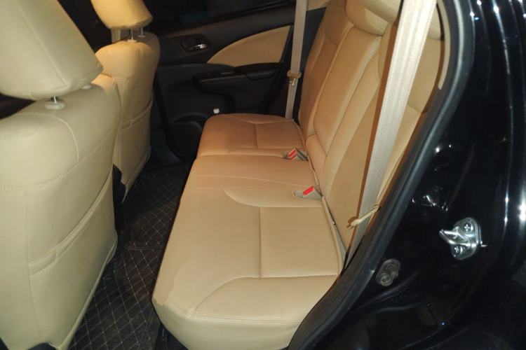 Used Honda CR-V 2016 2.0L two-wheel drive Urban Edition Left Rear Seat