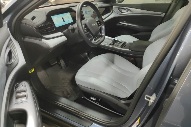 Used BYD Seal 2024 HONOR Edition DM-i 1.5L 121km Luxury Model Driver Seat