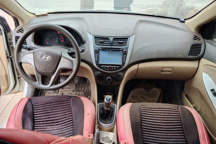 Used Hyundai Verna (older generation) 2010 Sedan 1.4L Manual Comfort GS
