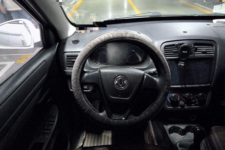 Used Dongfeng Fengon 330 2018 1.5L Manual Practical II DK15 Steering Wheel