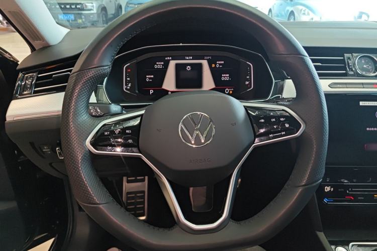 Used Volkswagen Magotan 2023 2 Million Units Limited Edition 330TSI DSG Leading Version Steering Wheel
