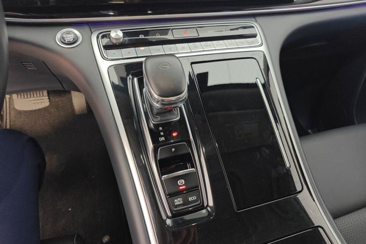 Used GAC Trumpchi M8 2021 Master Series 390T Prestige Edition Gear Lever