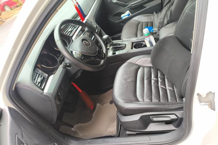 Used Volkswagen Lamando 2017 280TSI DSG Comfort Edition Left Front Seat