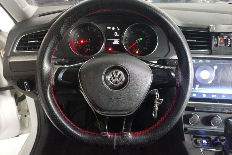 Used Volkswagen Lamando 2018 230TSI DSG Fashion Edition
