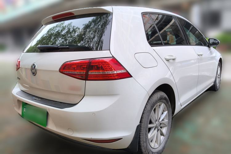 Used Volkswagen Golf 2016 1.6L Automatic Fashion Model