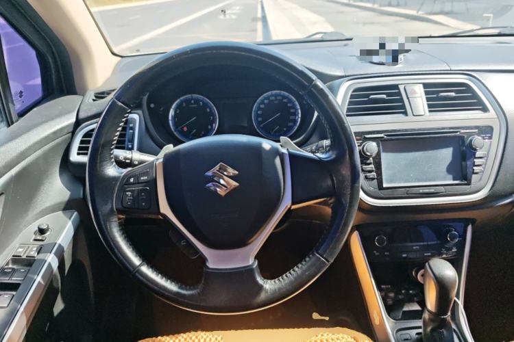 Used Suzuki S-Cross 2014 1.6L CVT Two-Wheel Drive Elite Version
