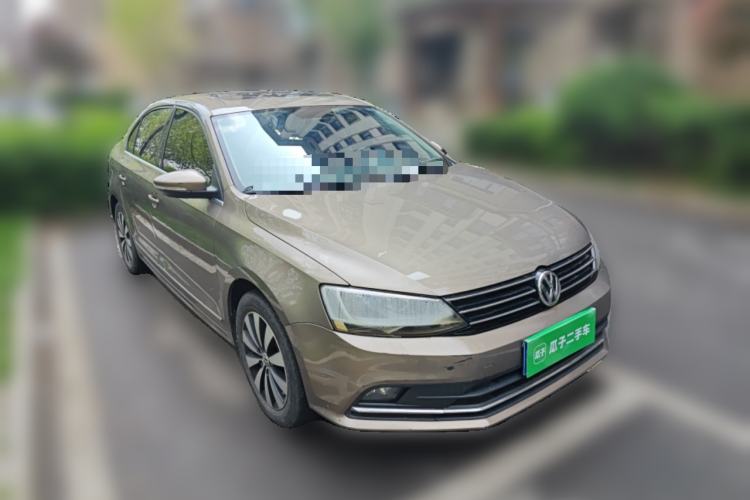 Used Volkswagen Sagitar 2017 230TSI Automatic Comfort Version Front Right 45 Deg