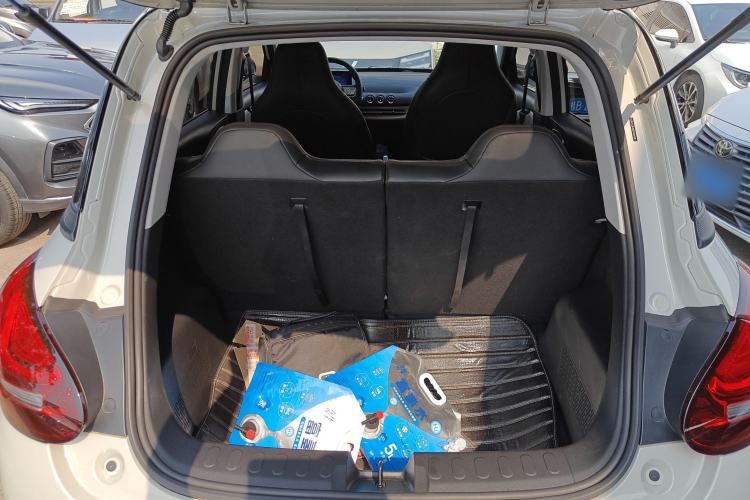 Used Wuling Bingo 2023 203km Light Edition Trunk