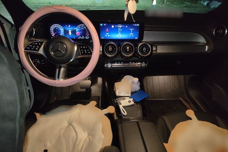 Used Mercedes-Benz GLB 2023 Refreshed GLB 200 Dynamic Edition
