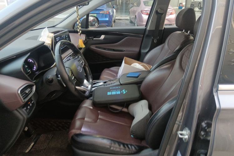 Used Hyundai Santa Fe 2019 380 TGDi TOP Automatic All-Wheel Drive Flagship (HTRAC) – China VI Standard
