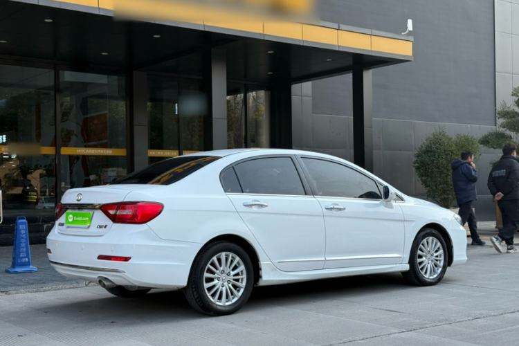 Used Great Wall C50 2014 Upgraded Model 1.5T Manual Fashion Edition Exterior 10