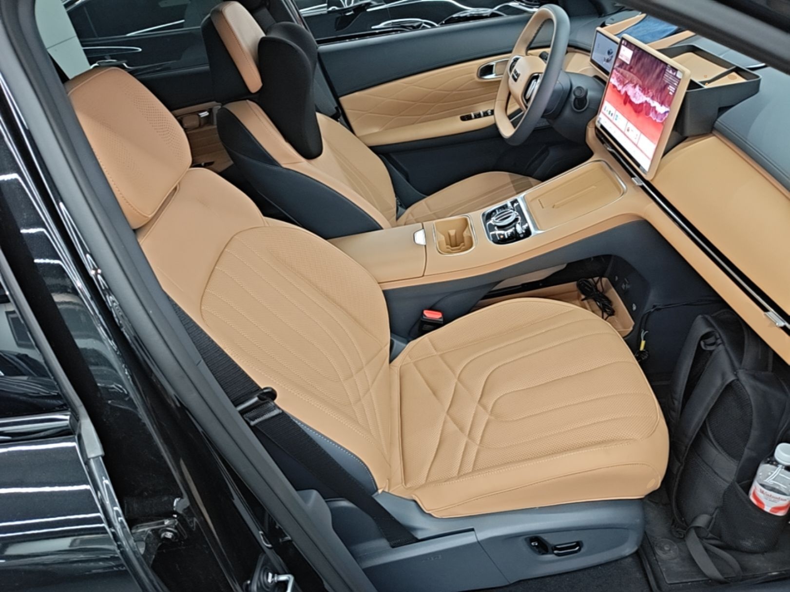 Geely Galaxy Xingjian 7 EM-i 2025 120km Exploration+ Version — снимка 19