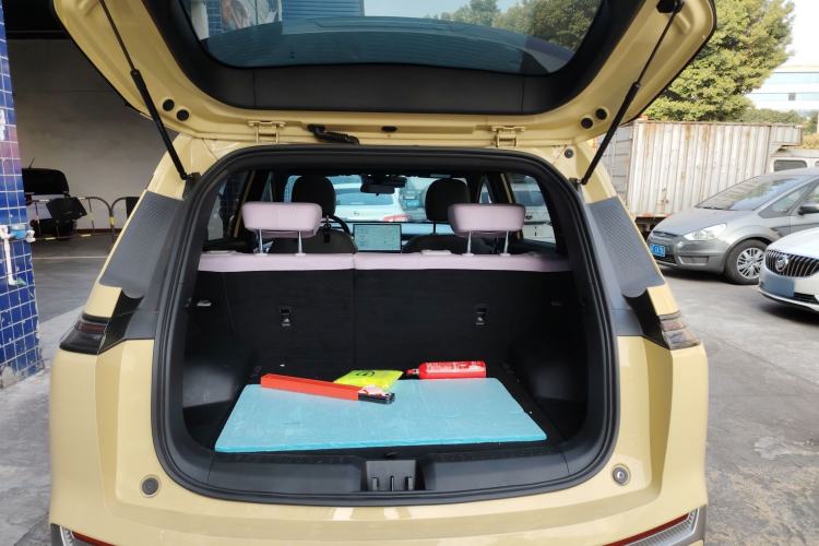 Used AION Y 2023 Plus 610 Smart Edition Ternary Lithium Trunk