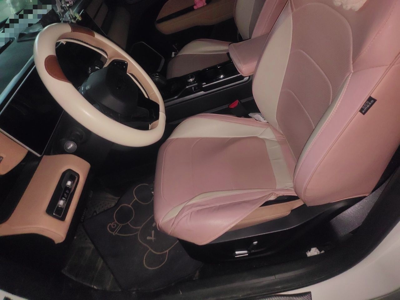 Geely Auto icon 2023 1.5TD Chocolate Smoothie Edition — снимка 15