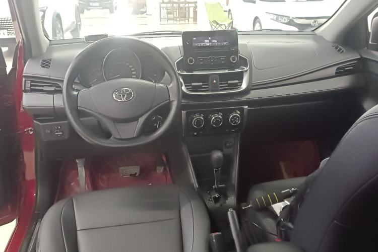 Used Toyota YARiS L Zhi Xuan 2020 X-Trail X 1.5L CVT Leading Edition Center Console