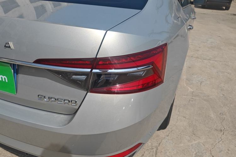 Used Skoda Superb 2022 TSI330 DSG Luxury Edition Right Rear Taillight