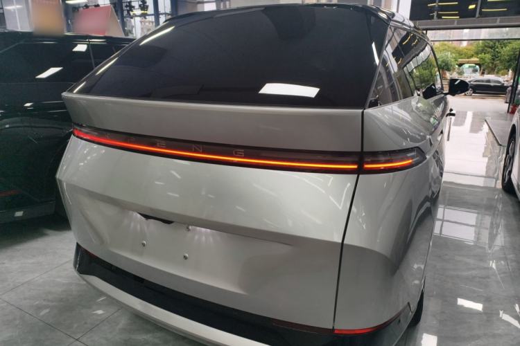 Used XPeng X9 2024 702 Ultra-Long Range Max