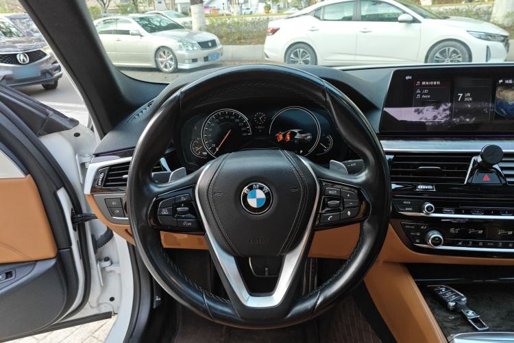 Used BMW 5 Series 2018 530Li Leading Edition Luxury Package