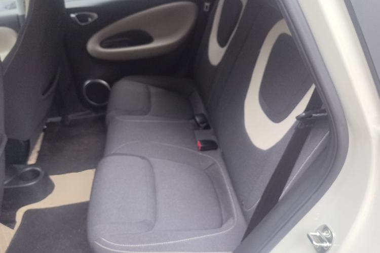 Used Wuling Bingo 2024 203km Light Edition Left Rear Seat