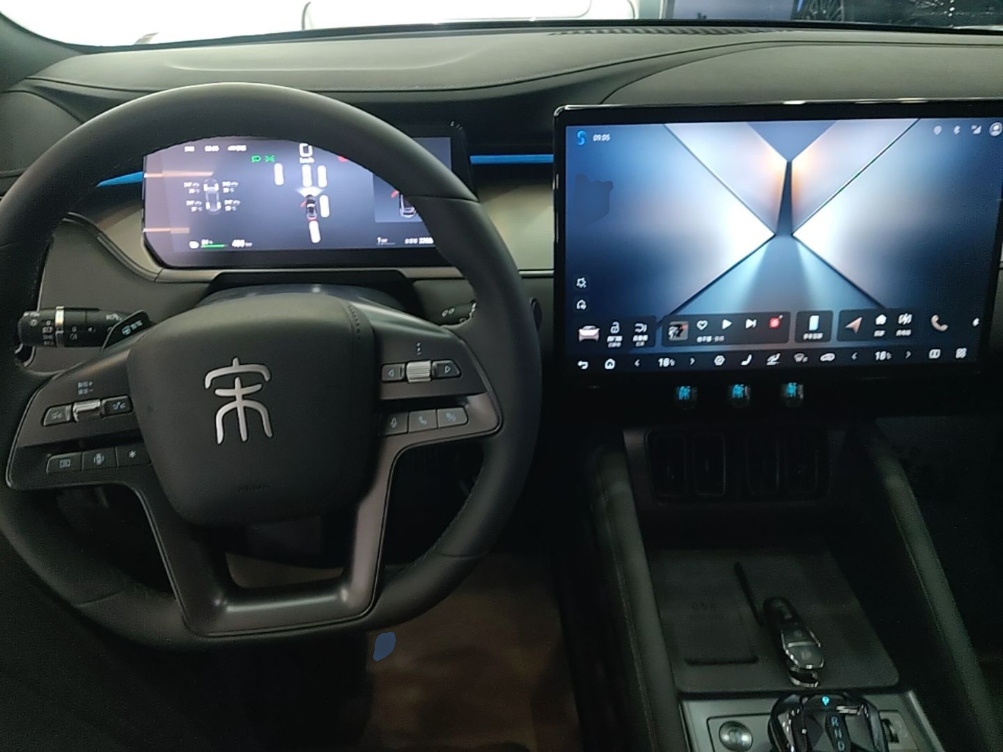 BYD Song L EV 2025 Intelligent Driving Version 550 km Excellence Edition — снимка 12