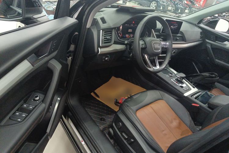 Used Audi Q5L 2020 Updated 40 TFSI Prestige Fashion Edition Driver Seat