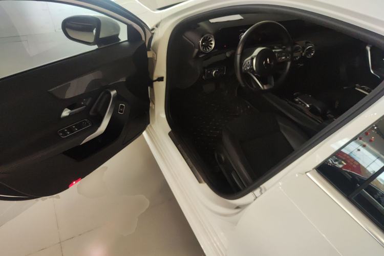 Used Mercedes-Benz A-Class 2022 Second Facelift A 200 L Sport Sedan Fashion Version