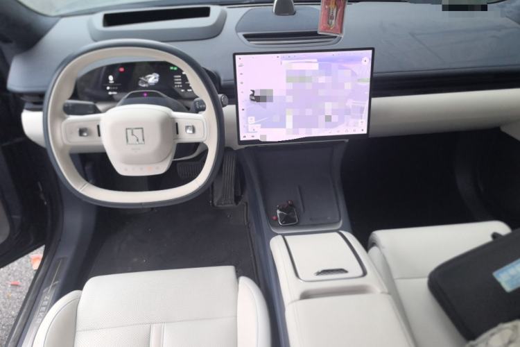 Used Zeekr 007 2025 Long-Range All-Wheel-Drive Intelligent Driving Version 100 kWh Center Console