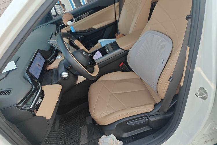 Used Geely Galaxy L6 2023 60km AIR Left Front Seat