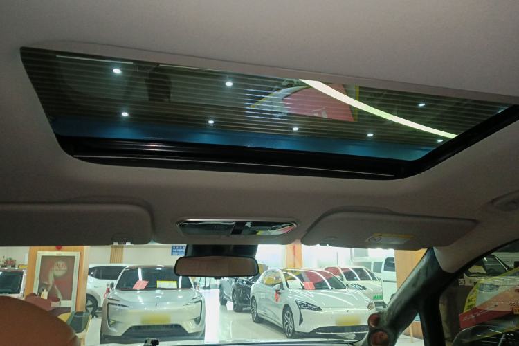 Used SAIC MAXUS Dajia 9 2024 Super Hybrid Long-Range Prairie Edition 7-Seater
