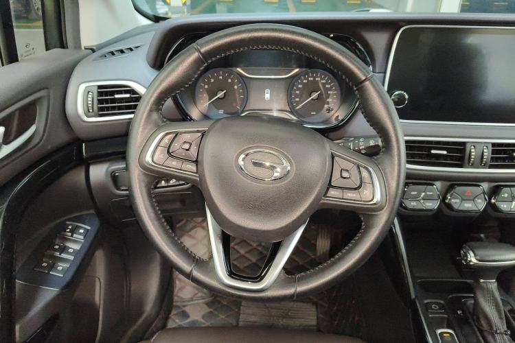 Used GAC Trumpchi GS4 2018 235T Automatic Two-Wheel Drive Luxury Smart Connectivity Version Steering Wheel