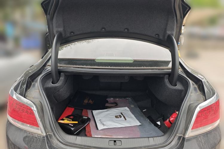 Used Buick LaCrosse 2011 2.4L SIDI Luxury Edition Trunk