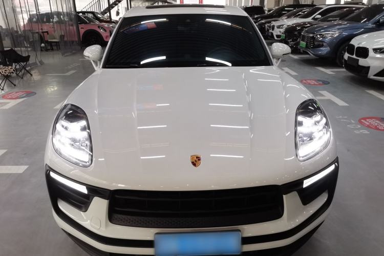 Used Porsche Macan 2024 Macan 2.0T Front