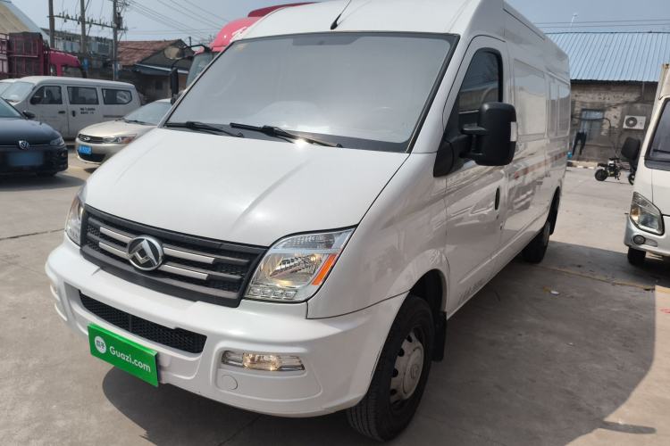 Used SAIC MAXUS Xintu V80 2021 2.0T Manual Classic City Delivery King Long Wheelbase Mid-Roof 3 Seats
